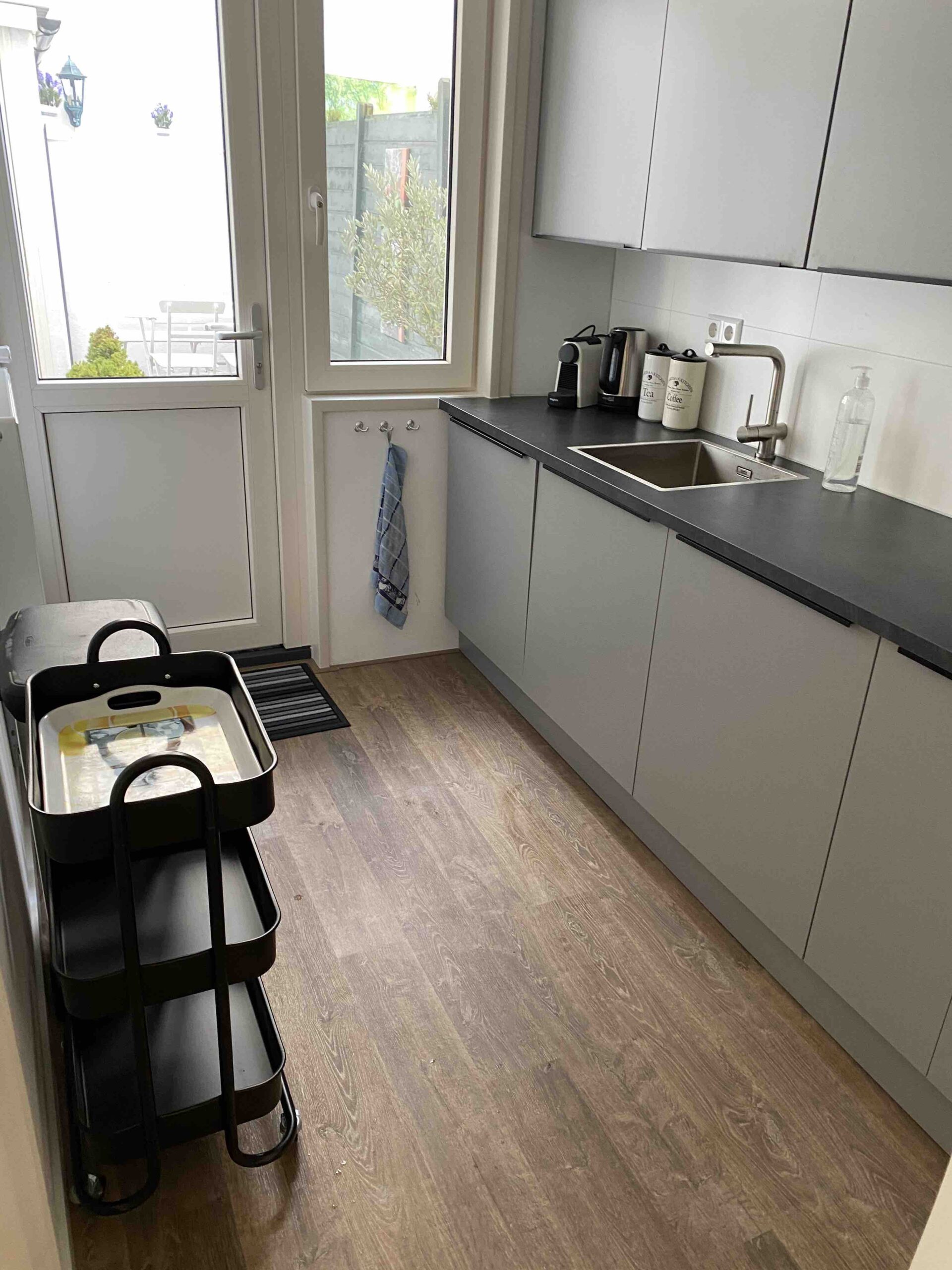 Kitchen area Haags Huisje